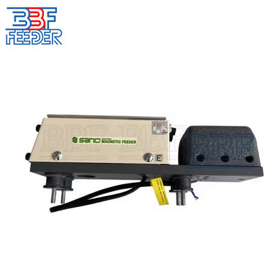 CA-L150AG Sanki Straight Linear Vibrating Feeder Electromagnetic Direct Vibration